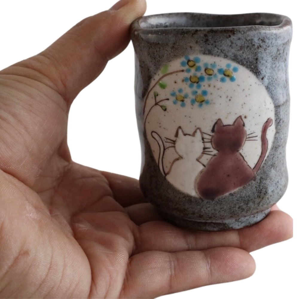 Kutani Ware Sunny Day Cat Set of Two Japanese Yunomi Style Ceramic Teacups